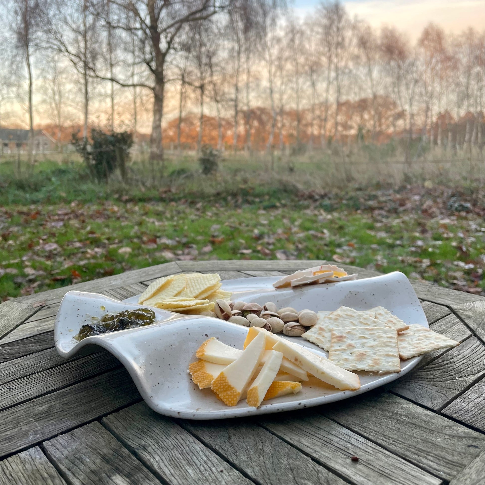 Organisch borrelplateau Kleikunstig