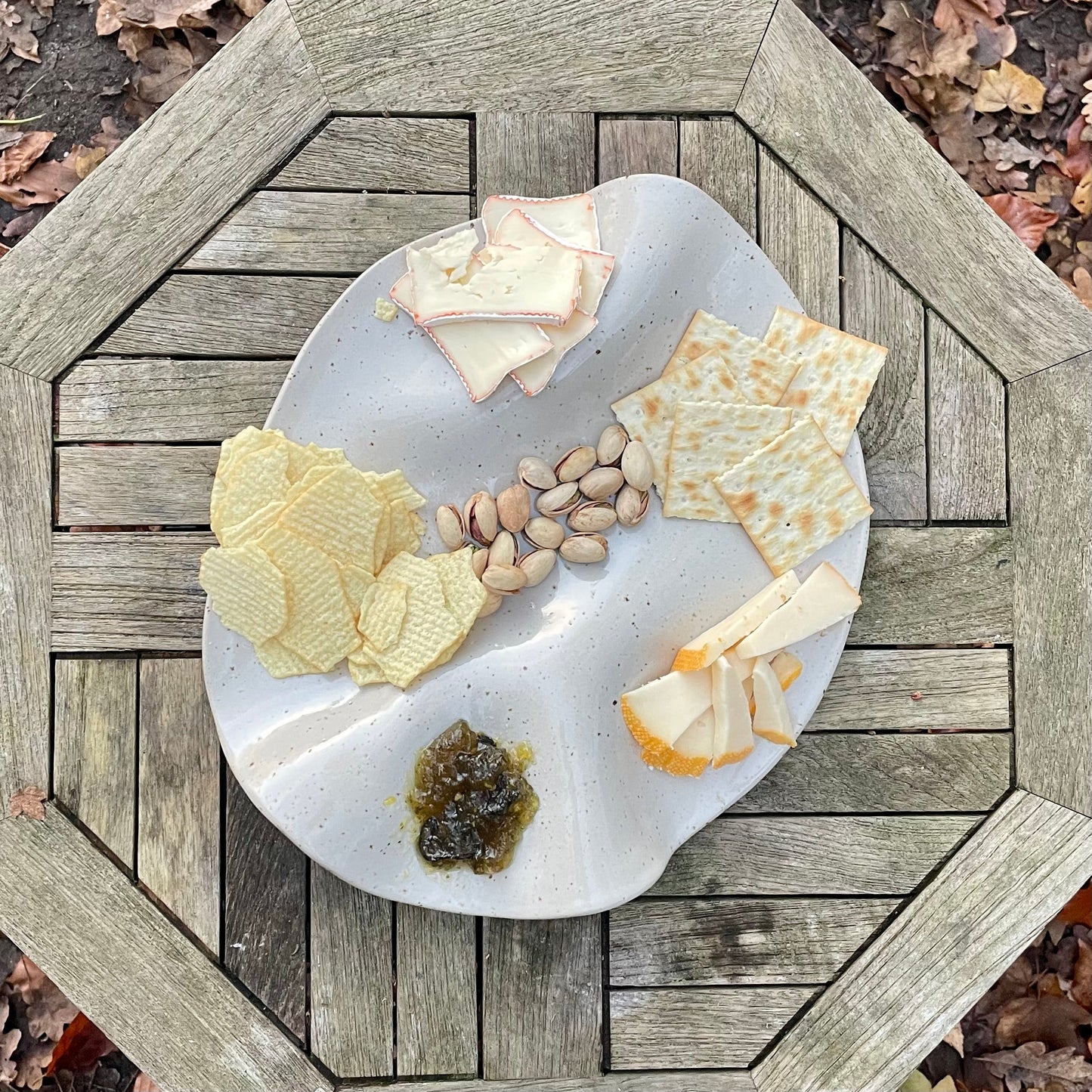 Organisch borrelplateau Kleikunstig