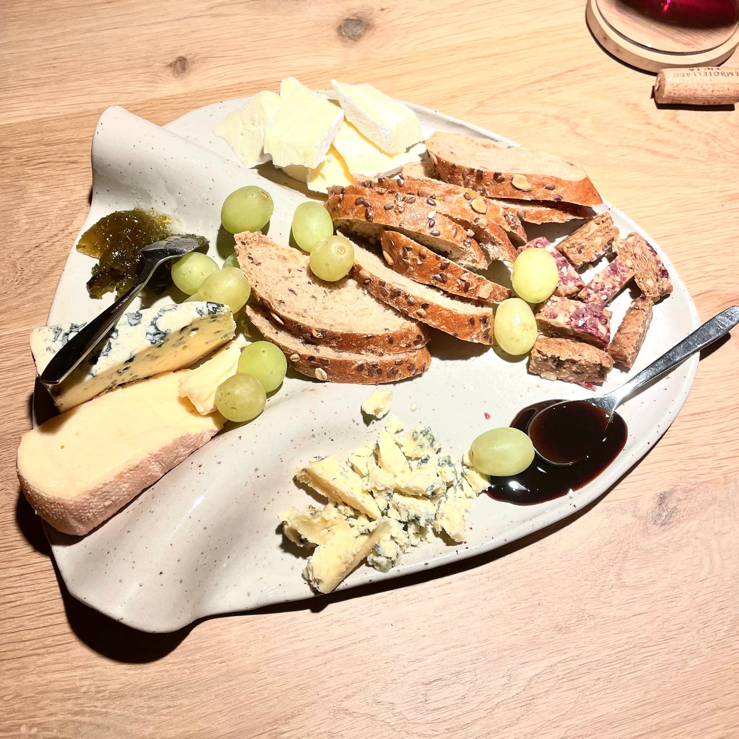 Organisch plateau Kleikunstig