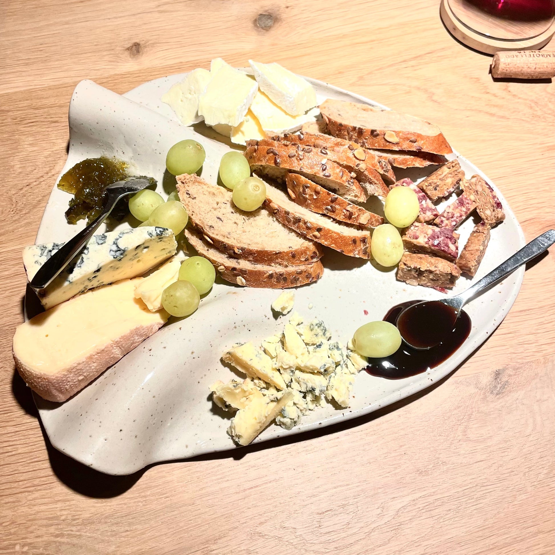 Organisch plateau Kleikunstig